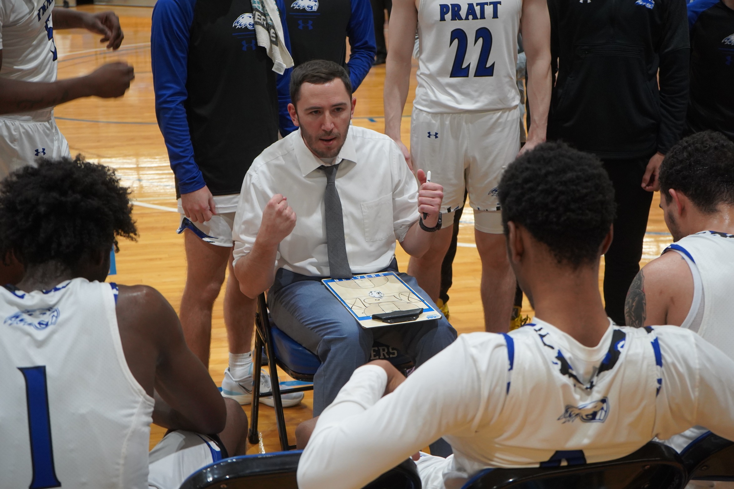 Beavers Lose 82-81 Against NWKTC Mavericks