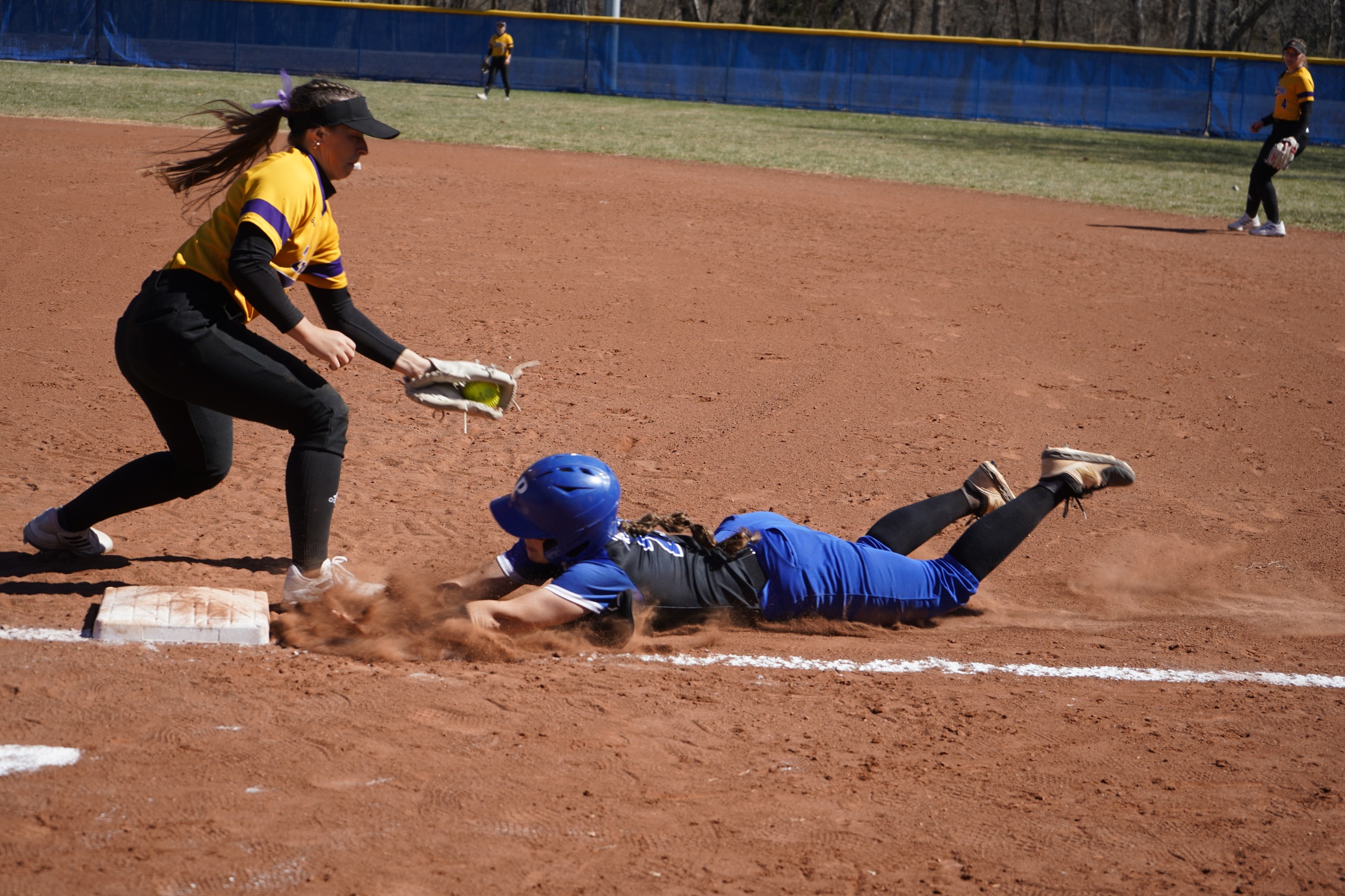 Beaver Softball Splits Doubleheader Against Dodge City