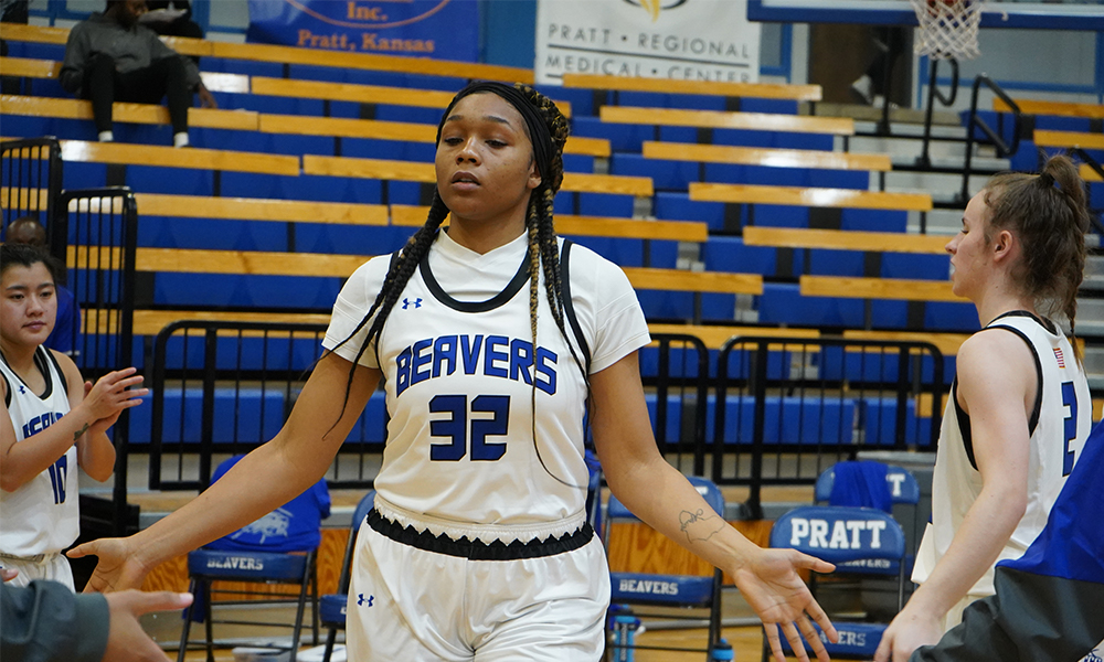 Beavers grab first conference win at Allen